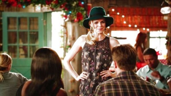 Tansy Truitt's Henley Floral-Print Dress on Hart of Dixie