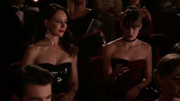 Victoria Grayson's black sequins strapless mermaid long dress on Revenge