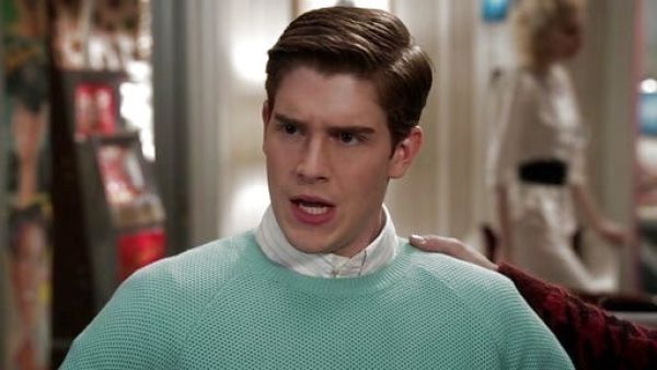 Walt Reynolds's Mint Sports Stitch Jumper on The Carrie Diaries