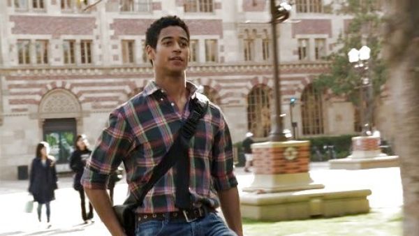 Wes Gibbins's Hollis Leather Sneaker on How to Get Away With Murder