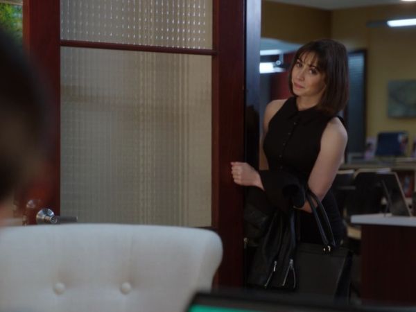 Whitney's Sleeveless Shirt Dress on The Mindy Project