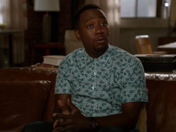 Winston Bishop's Slim Fit Short Sleeve Floral Print Oxford Shirt on New Girl